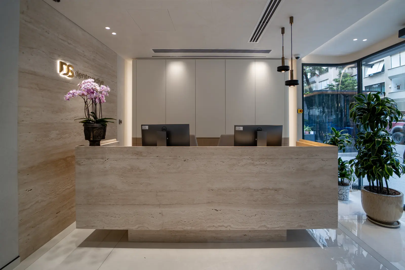 Dentsuadiye Ağız ve Diş Sağlığı Polikliniği