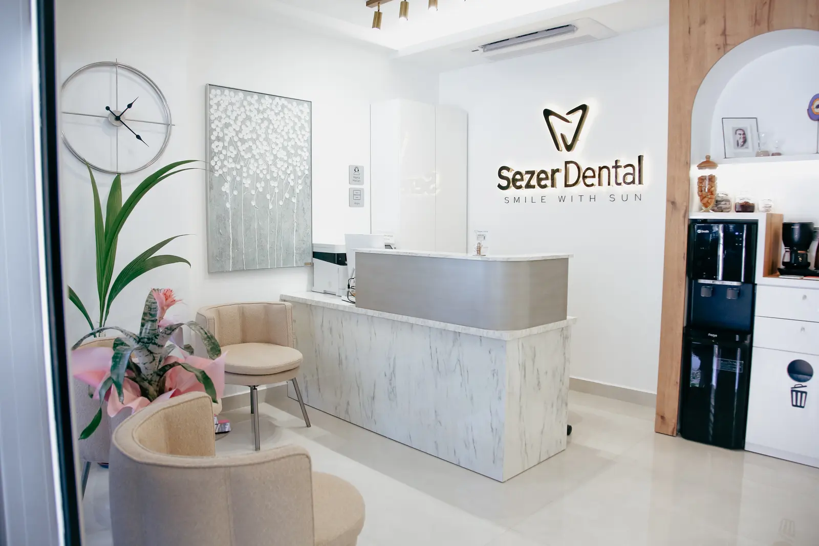 Dr. Sezer Salik