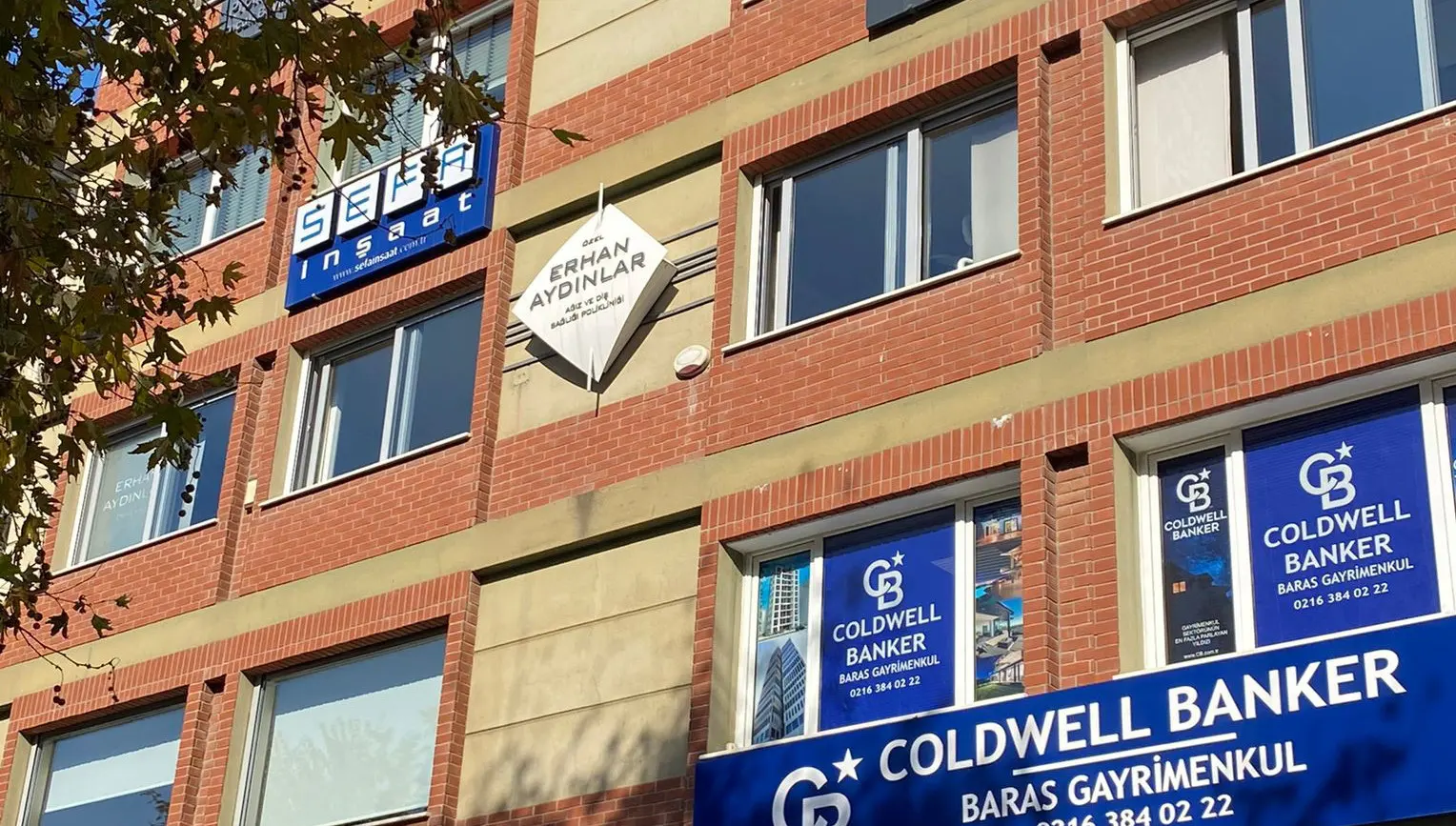 Özel Erhan Aydınlar Oral and Dental Health Clinic
