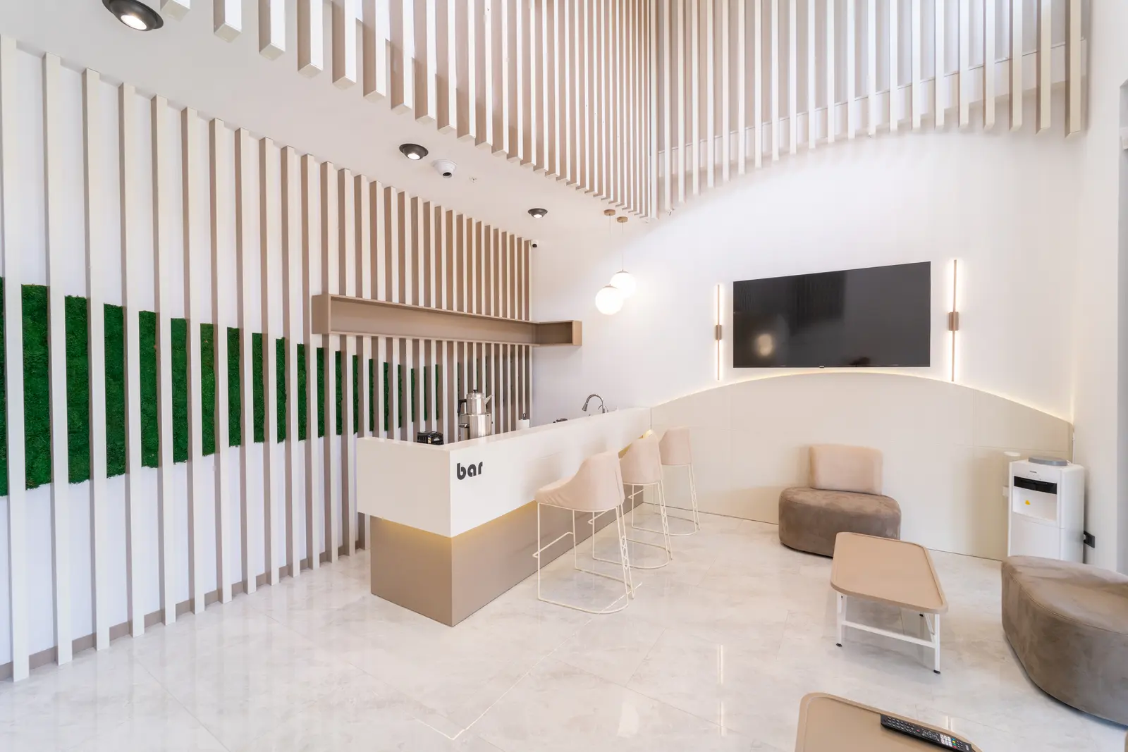 Özel Universal Dental Ağız ve Diş Sağlığı Polikliniği