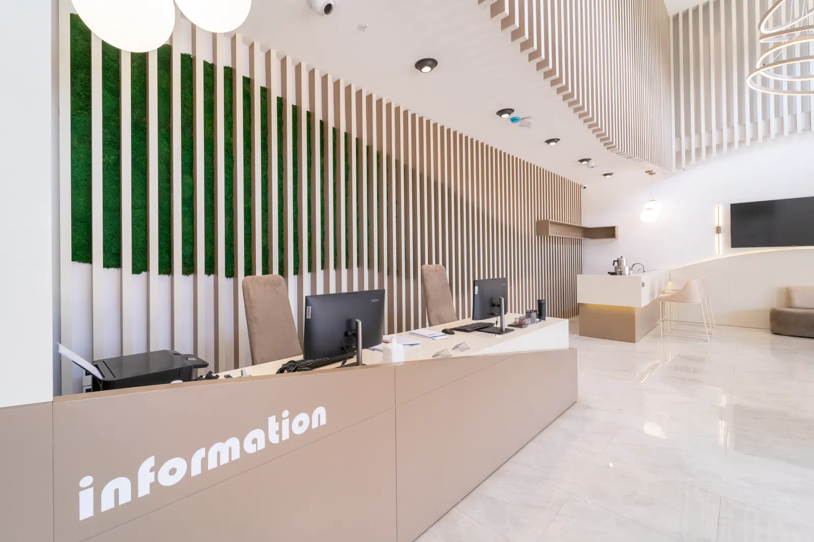 Özel Universal Dental Ağız ve Diş Sağlığı Polikliniği