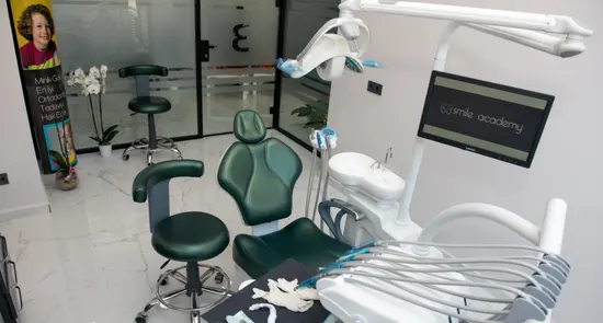Smile Academy Clinic