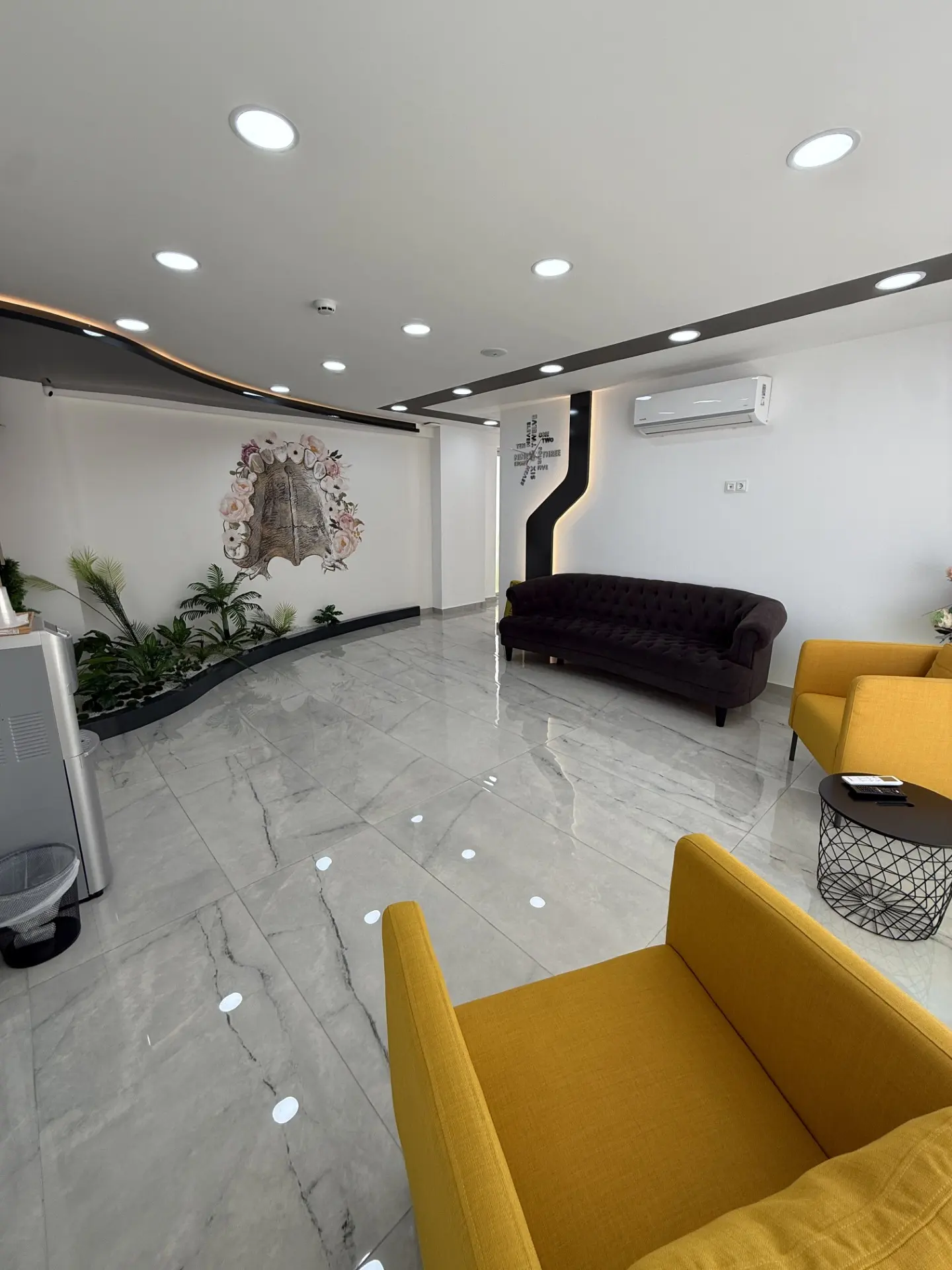 Özel Dent242 Ağız ve Diş Sağlığı polikliniği