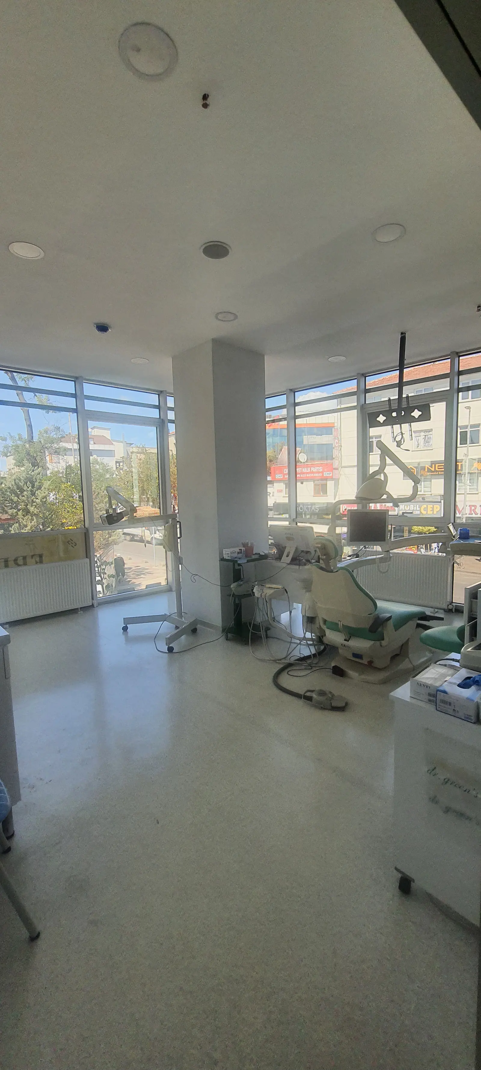 Özel Erdem Azim Ağız ve Diş Sağlığı Polikliniği