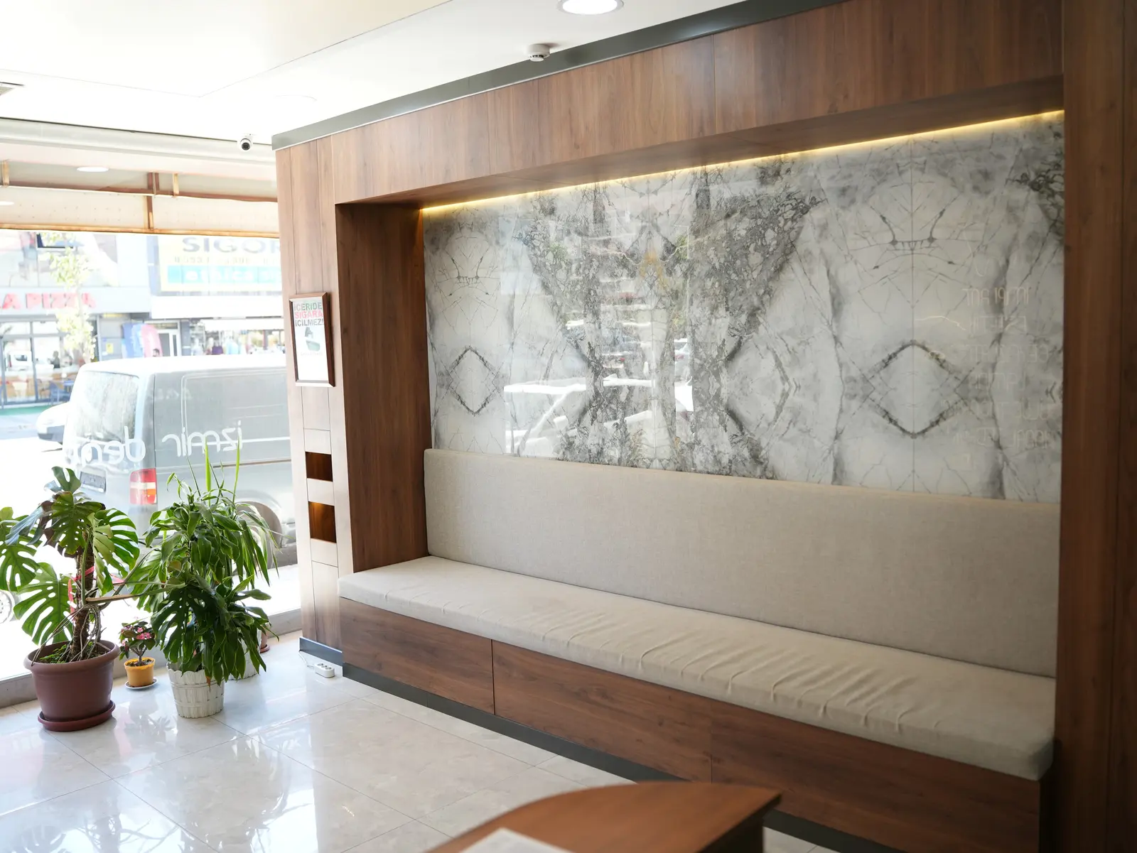 Özel İzmir Dent Ağız ve Diş Sağlığı Polikliniği