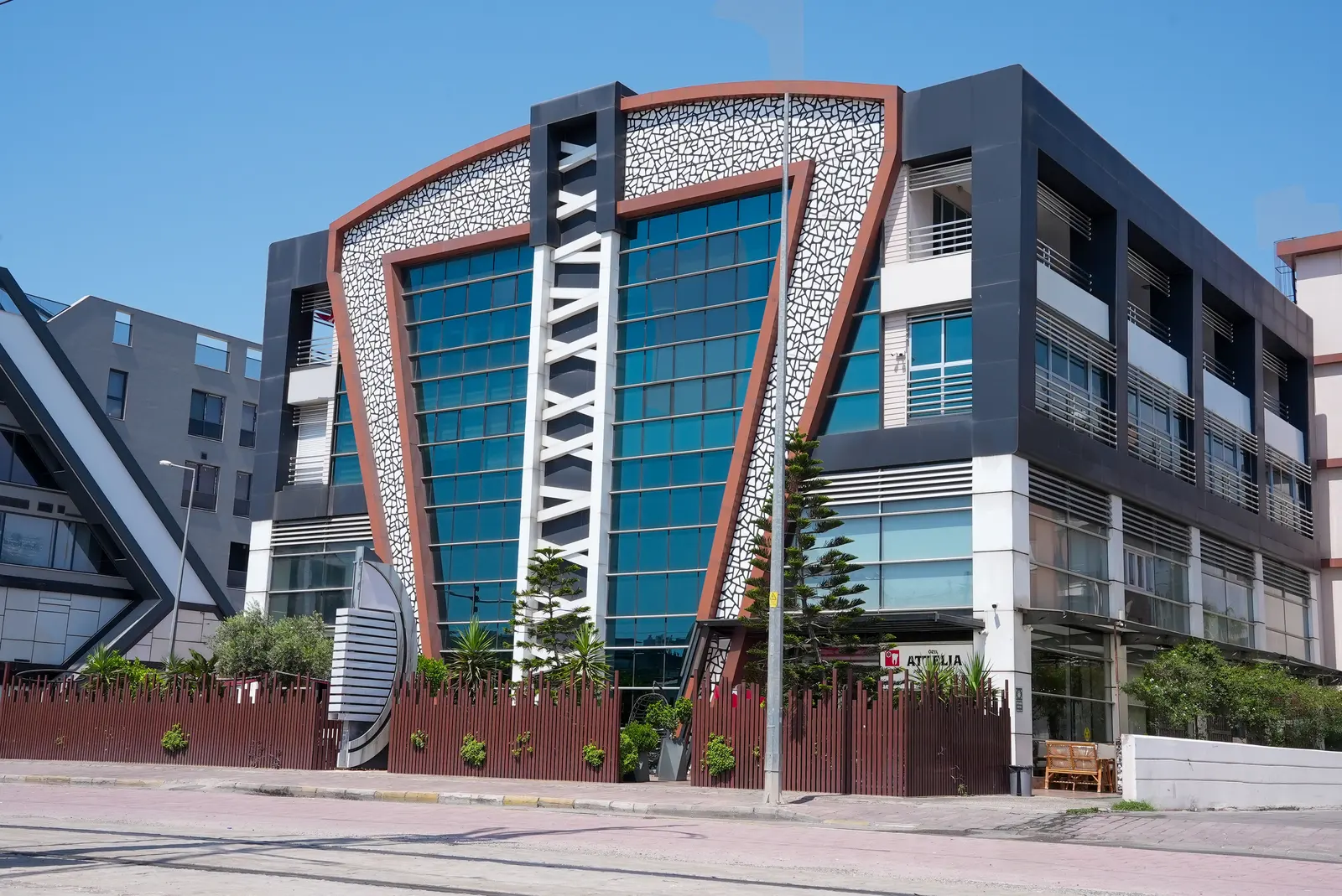 Attelia Oral and Dental Health Center