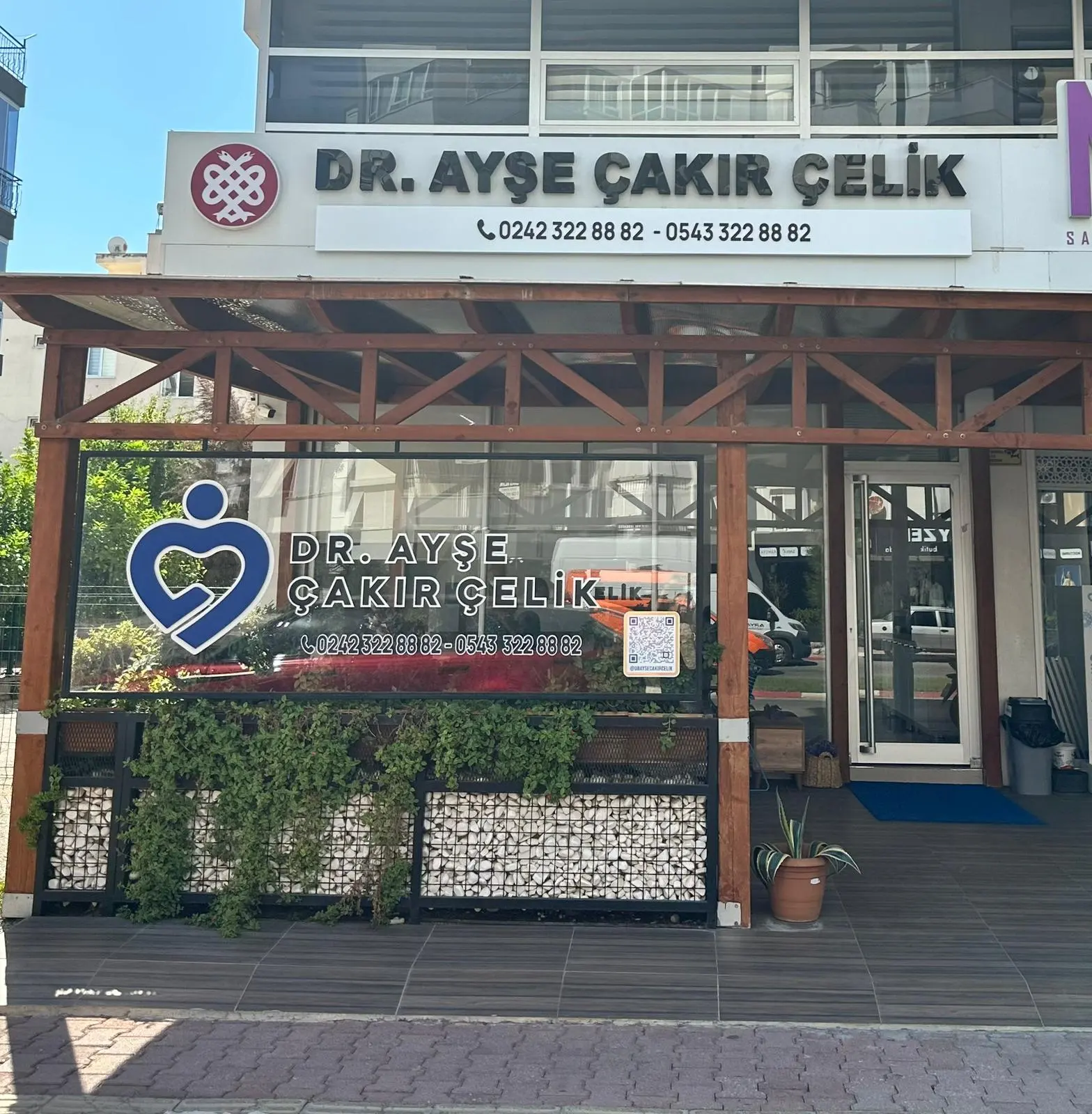 Dr. Ayşe Çakır Çelik Muayenehanesi